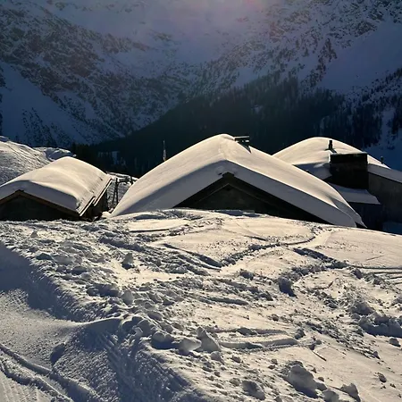 Im Wieselti Alpesi faház Langwies